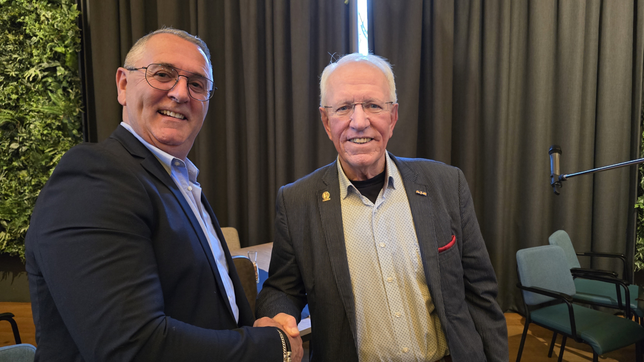 Jan Pieter Blonk benoemd tot erelid van Leefbaar 3B